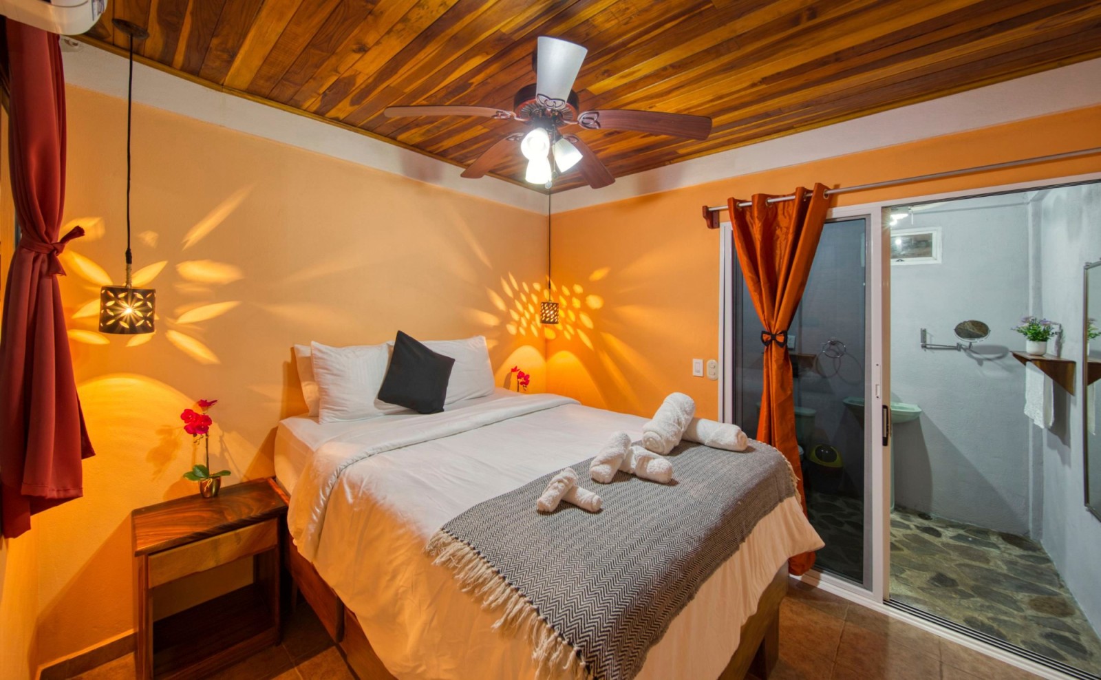 Bamboo Deluxe room at Jungle's Edge