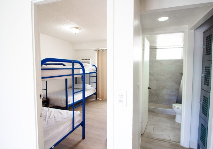 4 Bed Co-Ed Dorm with Kitchen — photo 4