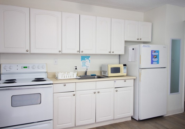 4-Bed Co-Ed Dorm — photo 3