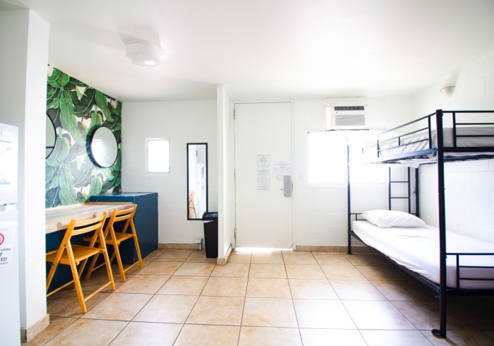 8 Bed (Super Saver) Co-Ed Dorm — photo 2